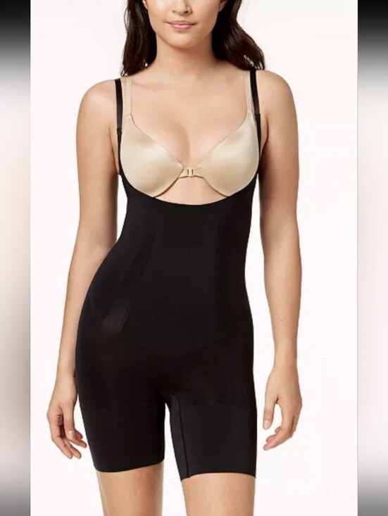 SPANX Other - Spanx OnCore Sculpting Open Bust Mid Thigh Bodysuit in Very Black - Size L
